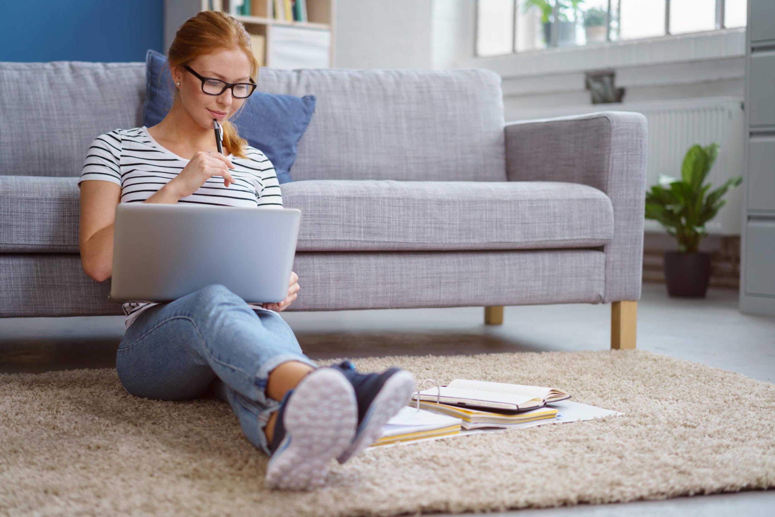 Uczestnicy programu finansowego Vyntrolix Qij podczas sesji edukacyjnej